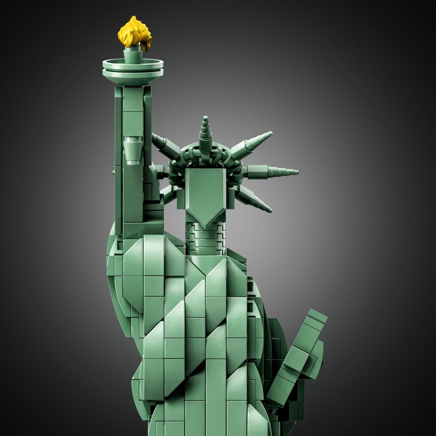 Architecture Statue of Liberty 21042 Model Building Set - Collectible New York City Souvenir, Creative Home Décor or Office Centerpiece, Great Gift Idea for Adults and Teens