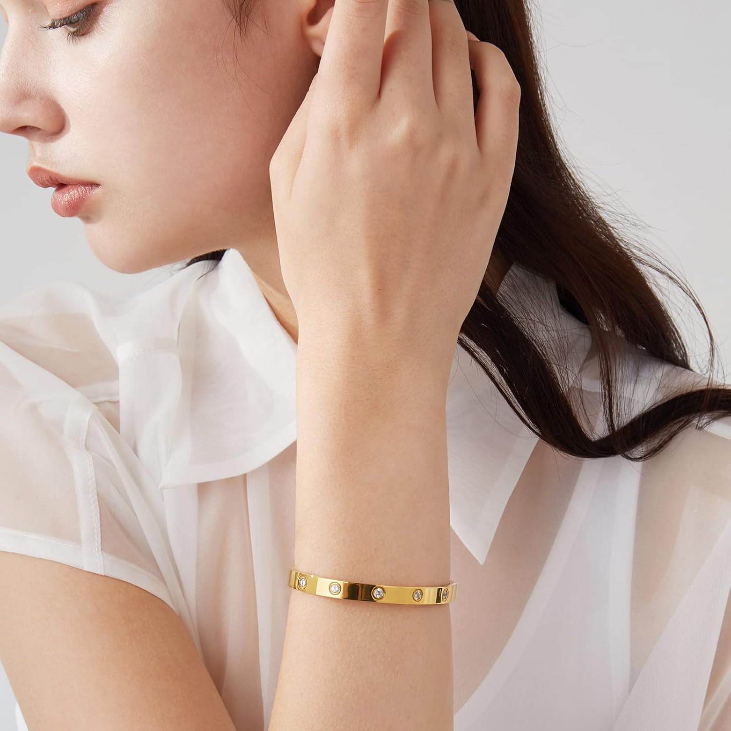 18K Gold-Plated Love Friendship Bracelets Trendy Stainless Steel Bangle Jewelry Gifts for Women