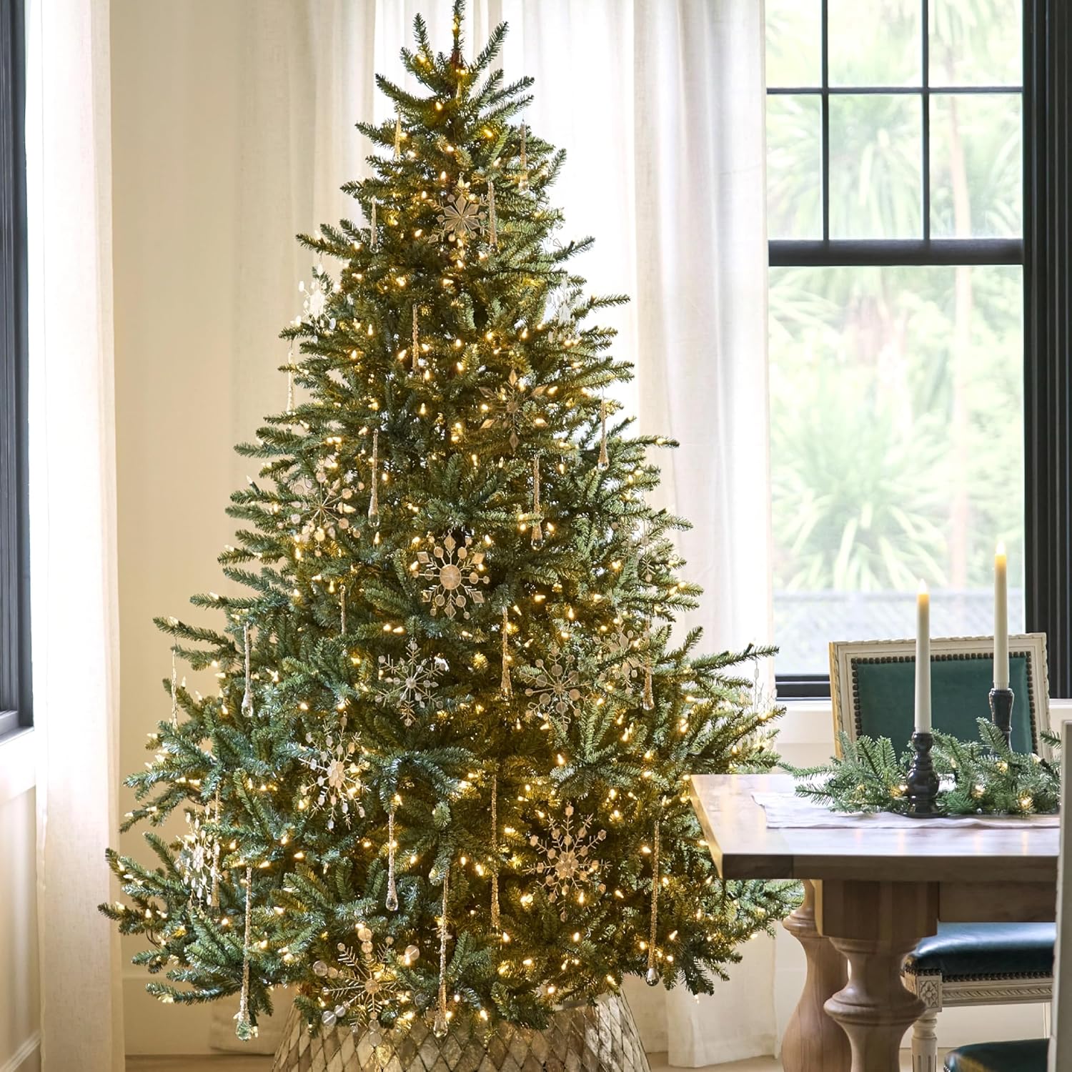 7.5Ft Pre-Lit Classic Blue Spruce - Artificial Christmas Tree with 1000 Clear Incandescent Lights, Easy Plug Technology, Premium Stand & Storage Bag for Indoor Holiday Decorating