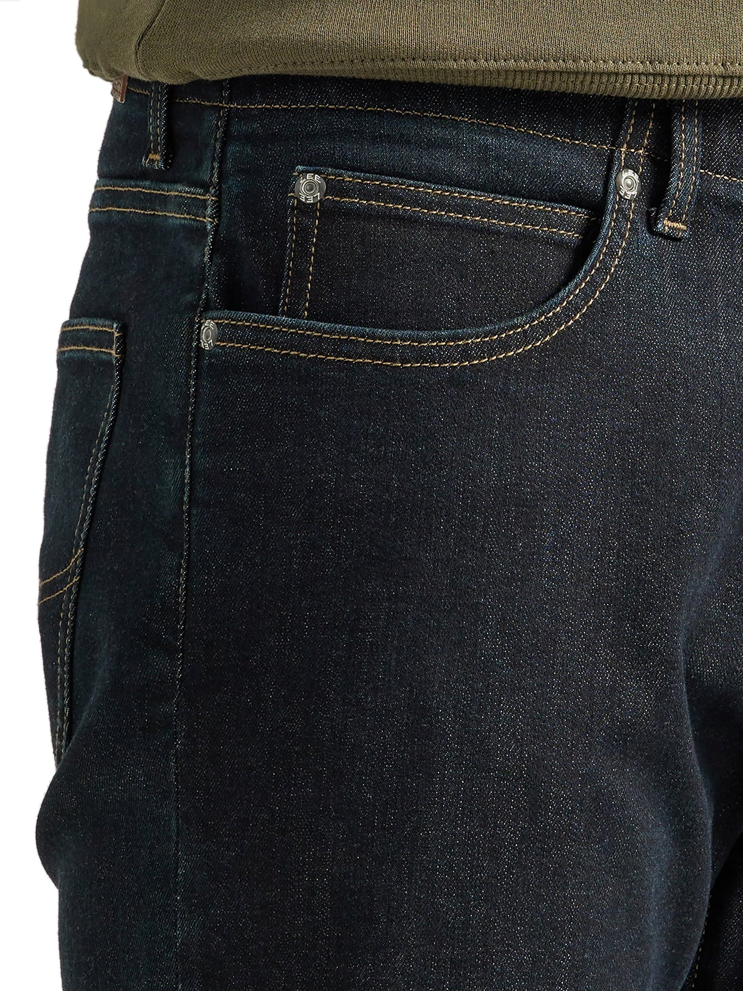 Men’S and Big Men’S Extreme Motion Straight Fit Tapered Leg Jeans