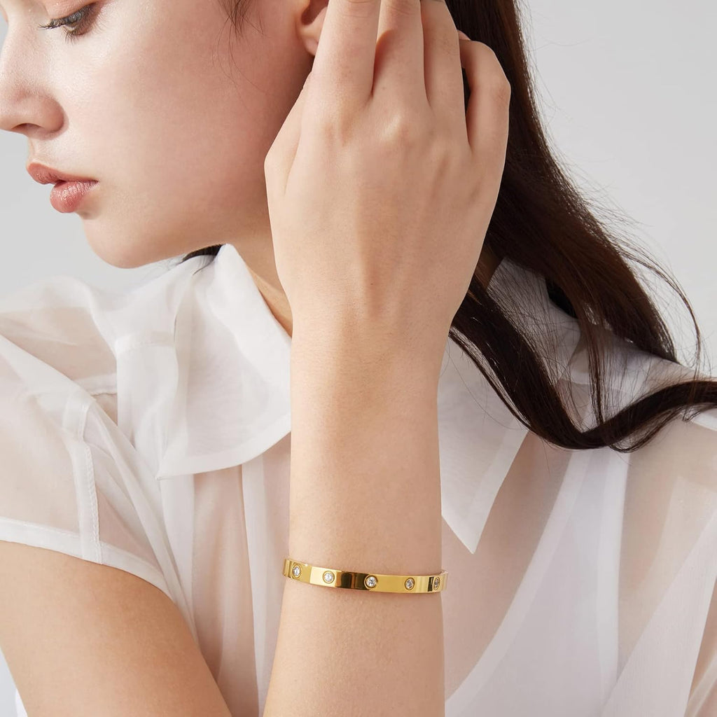 18K Gold-Plated Love Friendship Bracelets Trendy Stainless Steel Bangle Jewelry Gifts for Women