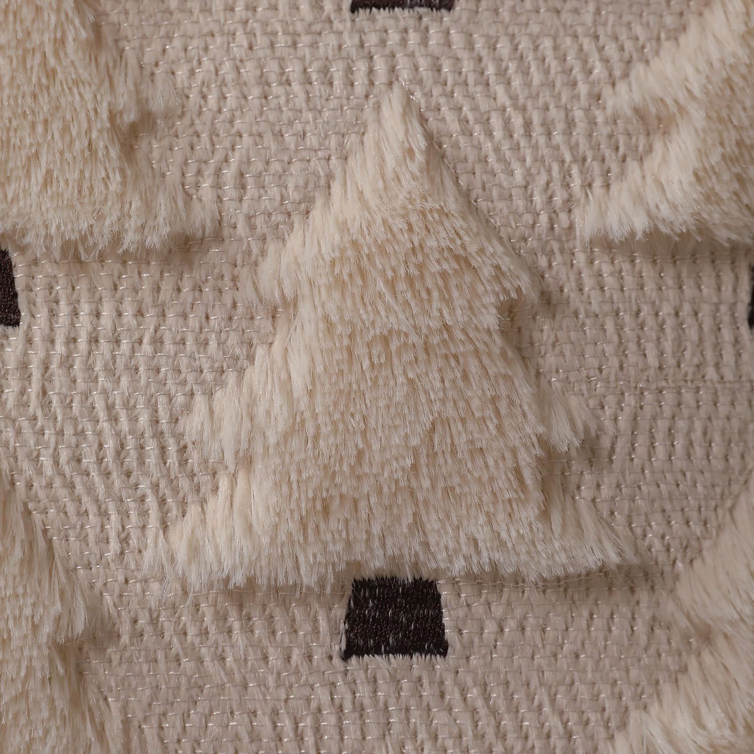 Christmas Pillow Covers 18X18 Inch Set of 2 Xmas Decorations Soft Plush Faux Fur Wool Beige Christmas Tree Throw Pillow Cases Winter Holiday Decor for Sofa Living Room PT-002C18